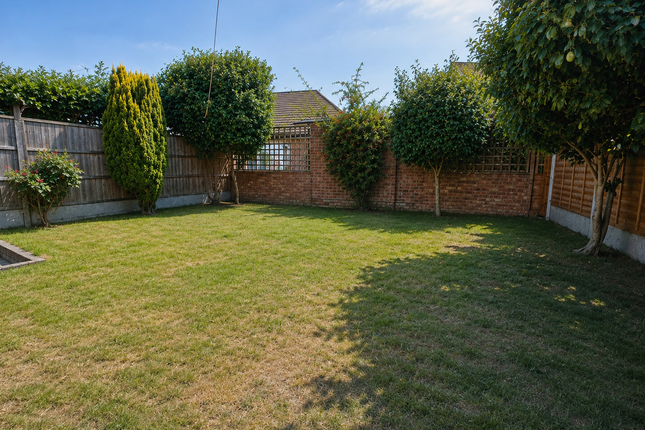 130, Betterton Road, Rainham photo 5