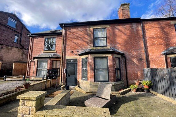 Thumbnail Flat to rent in Lismore Road, Sheffield