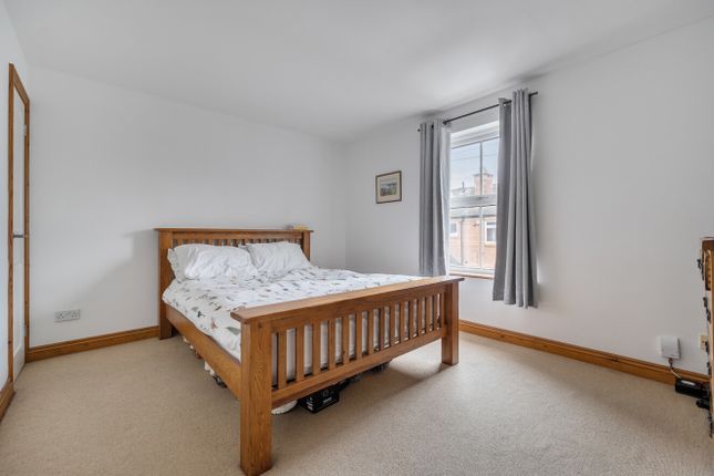 32, Field Road, Berkshire photo 2