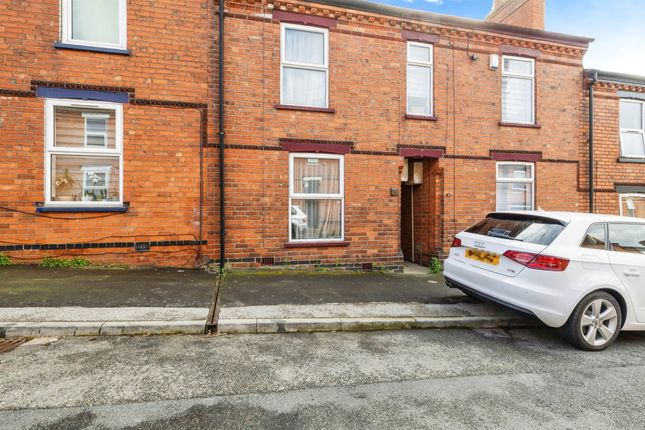 Terraced house for sale in Sherbrooke Street, Lincoln