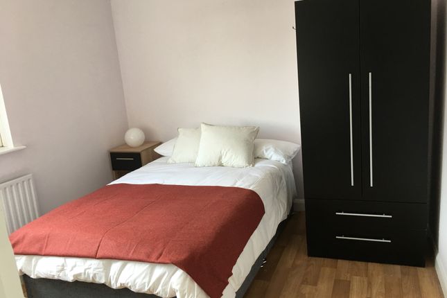 Shared accommodation to rent in Canterbury Road, Guildford