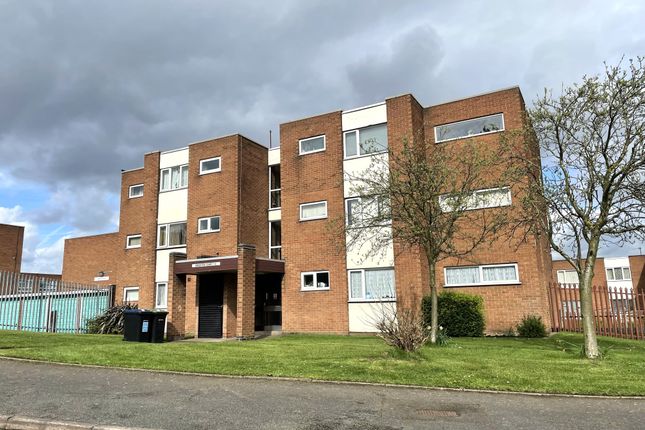 Triplex to rent in Knighton Court, Birmingham, West Midlands