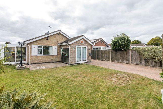 41, Meadow Way, Lowestoft photo 4
