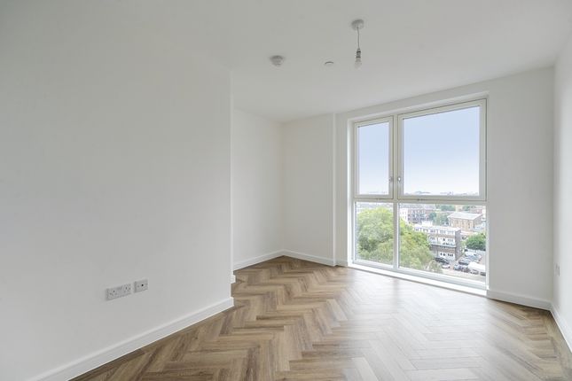 Flat 57, Braybrooke House, 41, Denmark Road, London photo 3