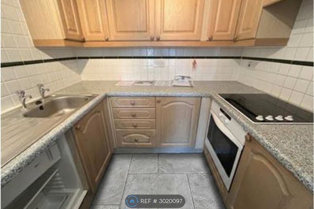 Flat  Rhoslan Park, Conway Road, Colwyn Bay photo 4