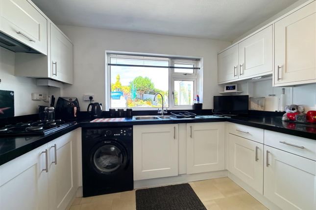 52, Summercourt Way, Brixham photo 3