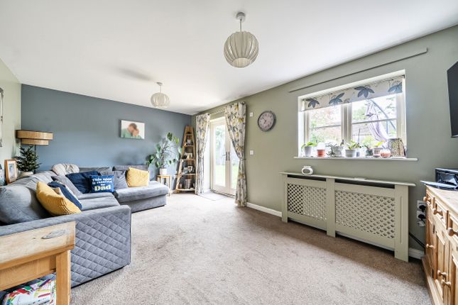 SNG SO, 19, Sunderland Road, Gloucestershire photo 2