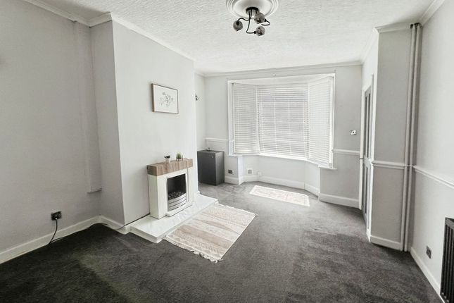 1, Leacroft Avenue, Bolton photo 2