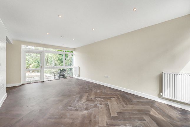 39, Fieldend, Twickenham photo 3