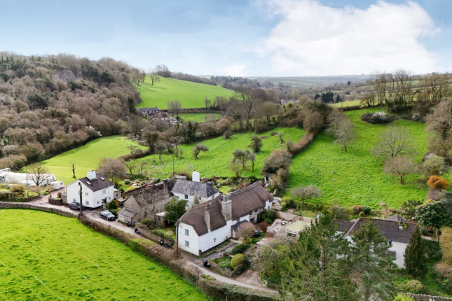3-bed house on Thatchings, Newton Abbot, £435,000