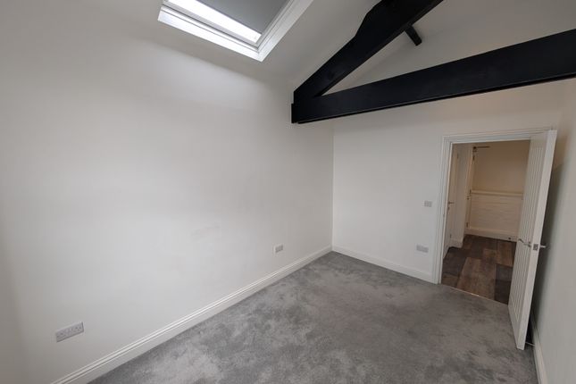 Apartment 3, Derby Chambers, 6 The Rock, Bury photo 4