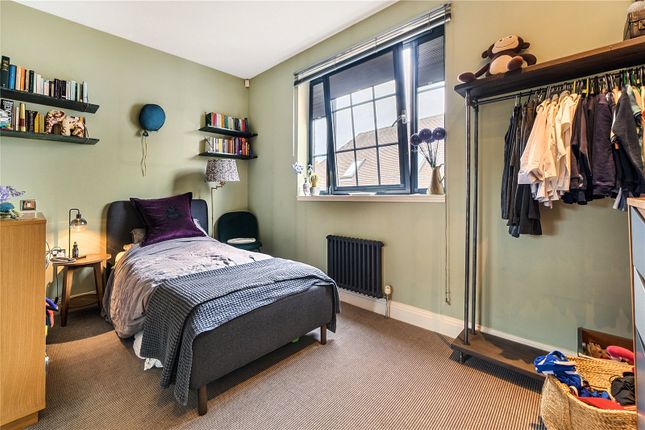 Flat 4A, Icon Apartments, 15, Cluny Place, London photo 4