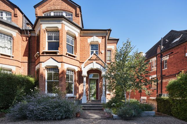 End terrace house for sale in Haslemere Road, London