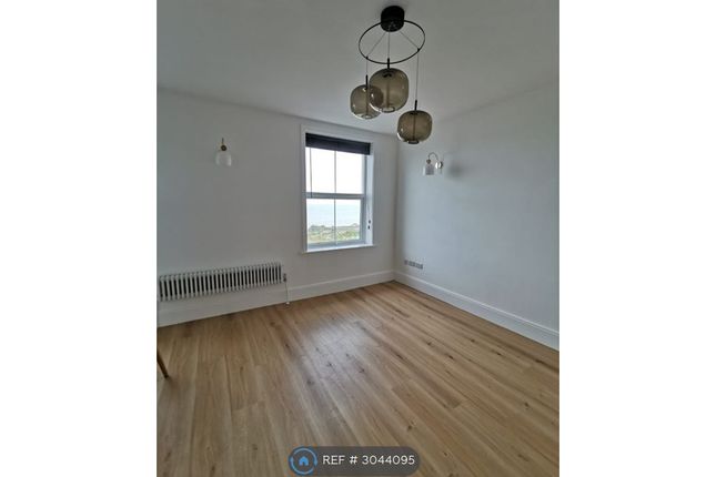 Flat   Ethelbert Crescent, Cliftonville, Margate photo 3