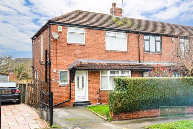 Terraced house for sale in Gledhow Park Avenue, Leeds