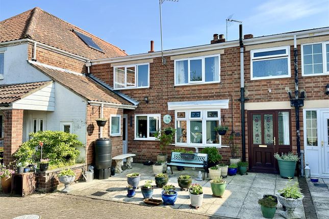 Thumbnail Terraced house for sale in The Street, Catfield