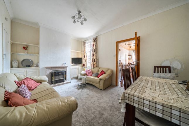 111, Seaford Road, London photo 3