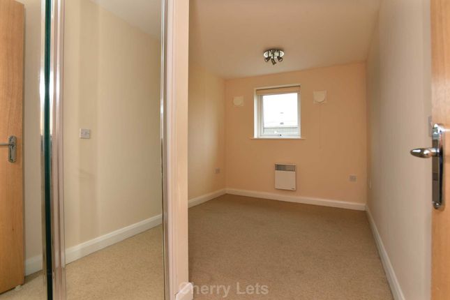 Flat to rent in Marshall Road, Banbury