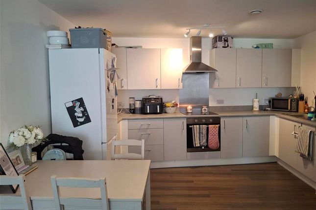 Kitchen/ Dining