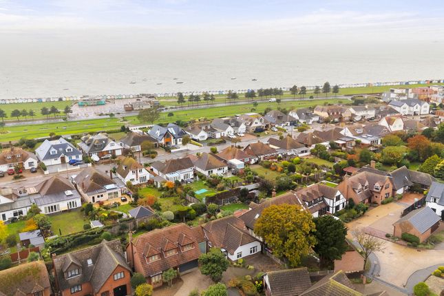 Knollcroft, Southend-on-sea photo 2