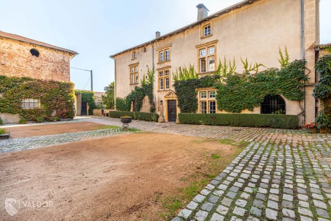 Thumbnail Villa for sale in Amplepuis, Beaujolais / Pierres Dorees, Burgundy To Beaujolais