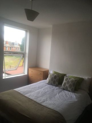 Terraced house to rent in Leslie Road, Birmingham