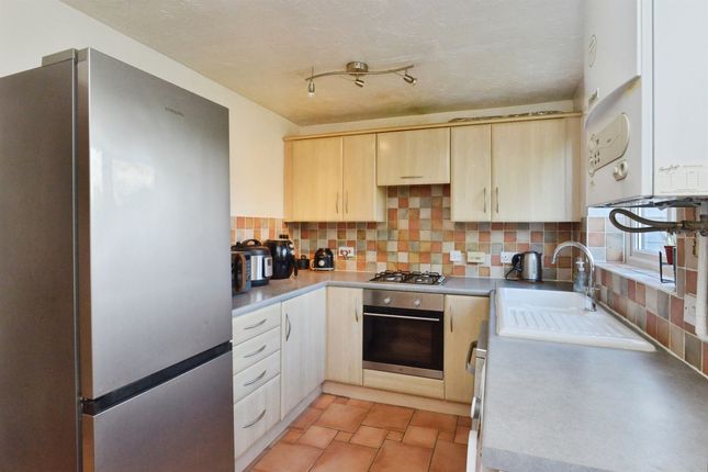 55, Wimborne Crescent, Milton Keynes photo 3