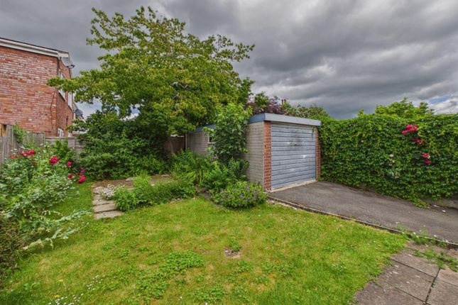 52, Gardens Walk, Upton-Upon-Severn photo 4