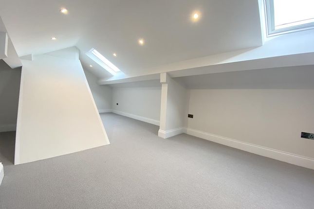 Mews house to rent in Harewood Road, East Keswick, Leeds