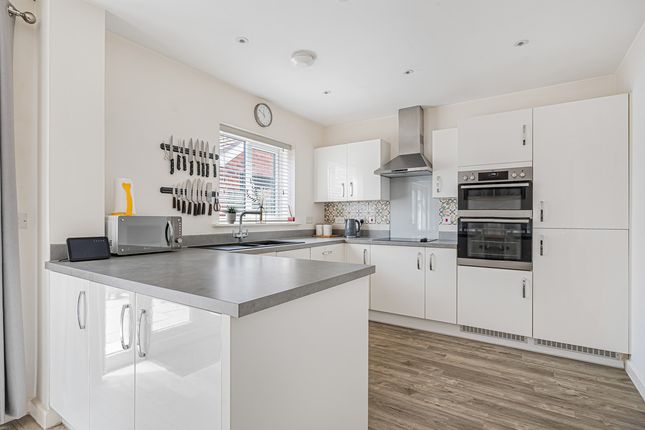 5, Collington Way, Kingston Bagpuize photo 4