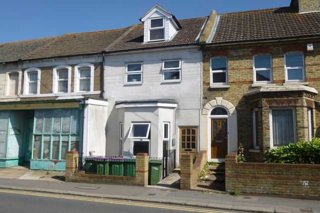 Thumbnail Flat to rent in Risborough Lane, Cheriton, Folkestone, Kent