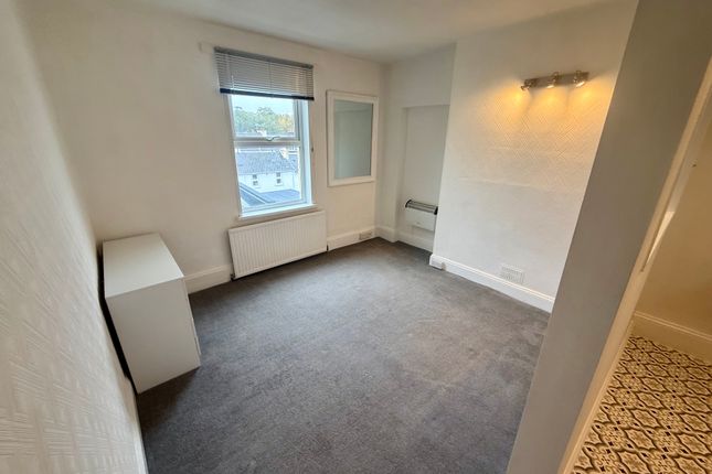 Flat 5 21, Morgan Avenue, Torquay photo 2