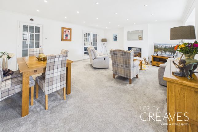 53, Beaumaris Drive, Nottingham photo 3