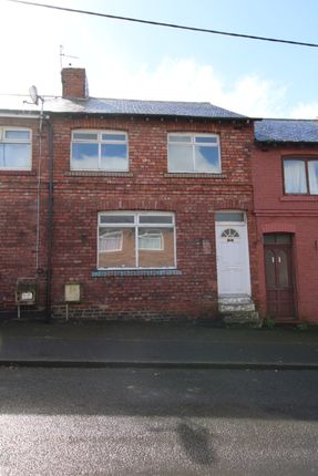 Terraced house to rent in Clarence Street, Durham