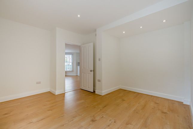Winkfield House,, Maidens Green, Windsor photo 4