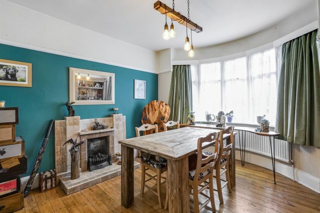 110, Trowell Grove, Nottingham photo 3