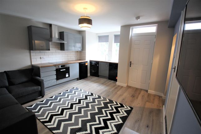 Pearson Terrace, Leeds photo 2