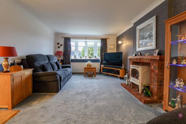 4, Kingswood Grove, Sheffield photo 3
