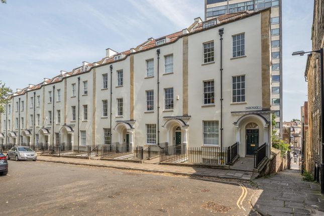 Studio flat on Flat 9, 10-17, Park Place, Bristol, £150,000