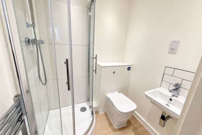 Flat 8, The Herbert Ashman Building, Bristol photo 5