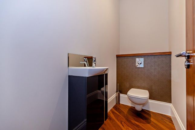 8646631-Interior07-800.Jpg