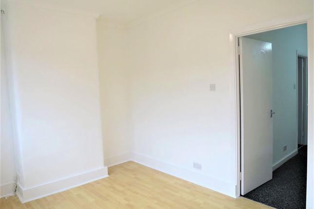 49, King Edwards Road, En3 photo 4