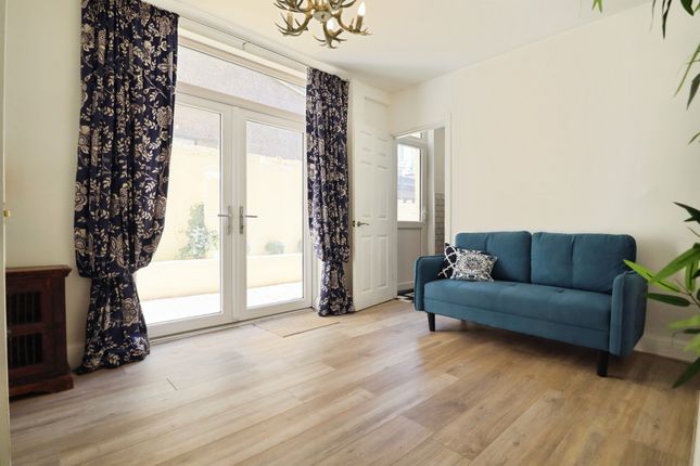 9b, Wellfield Avenue, Porthcawl photo 3