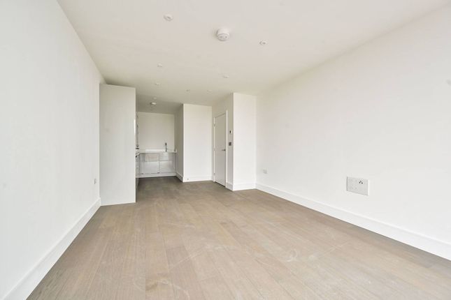 Flat for sale in Vision Point, Battersea