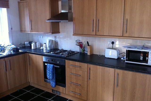 15b, Ripstone Gardens, Southampton photo 3