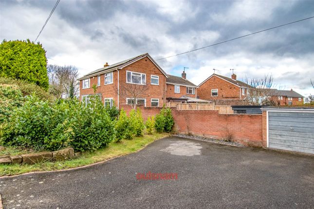 Link-detached house for sale in Millfield Road, Bromsgrove, Worcestershire