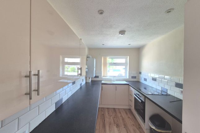 5, Rockingham Road, Leeds photo 5