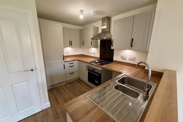 Scarlet View, Telford photo 4