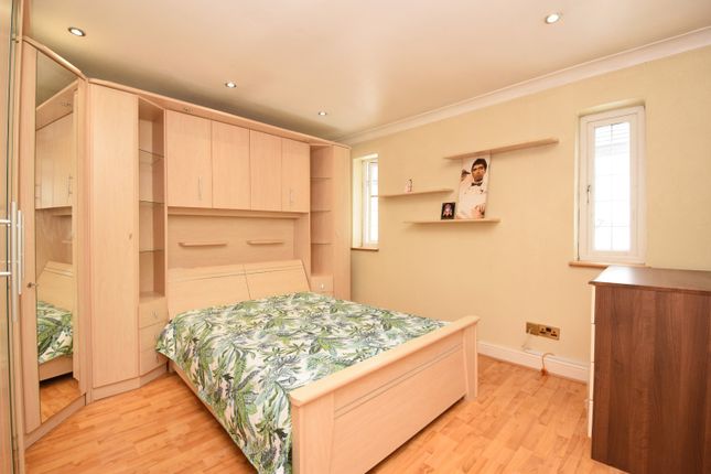 Thumbnail Room to rent in Pebworth Road, Harrow, Greater London