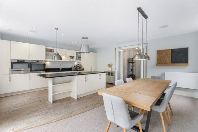 29, Larkfield Gardens, Edinburgh photo 4